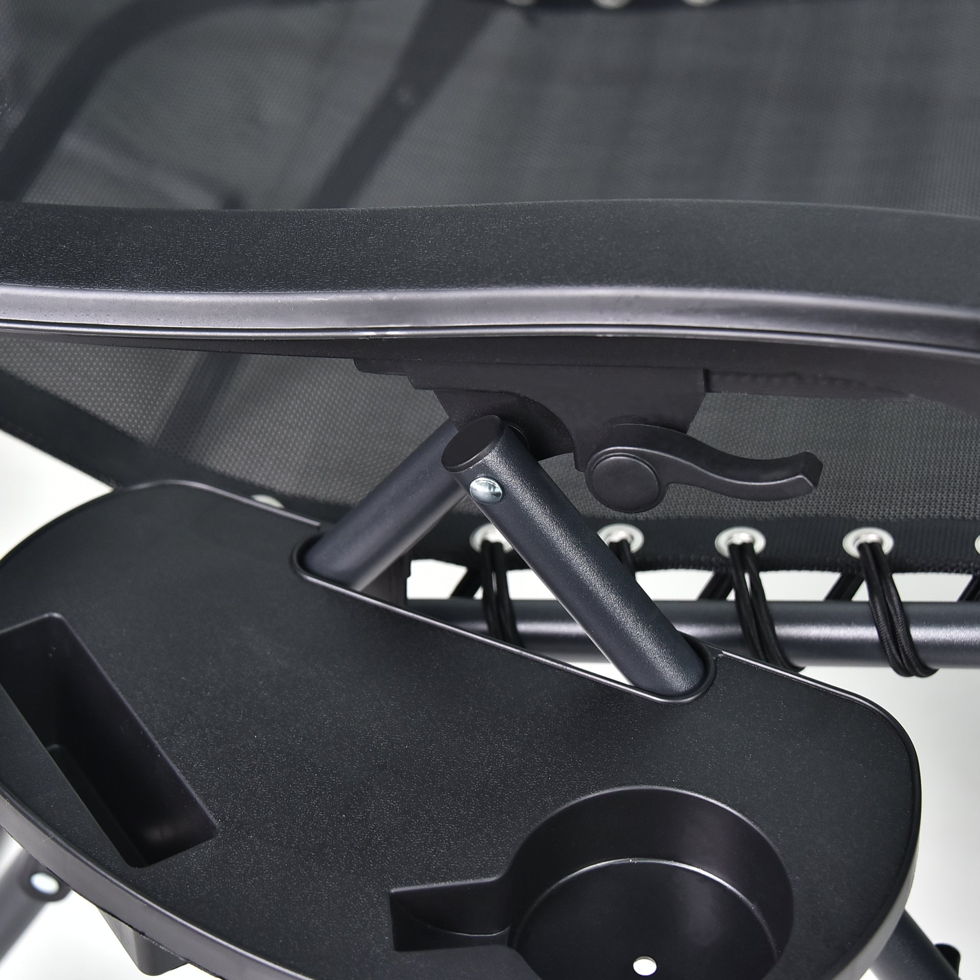 Foldable zero-gravity recliner 